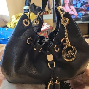 MICHAEL KORS CAMDEN LEATHER BAG